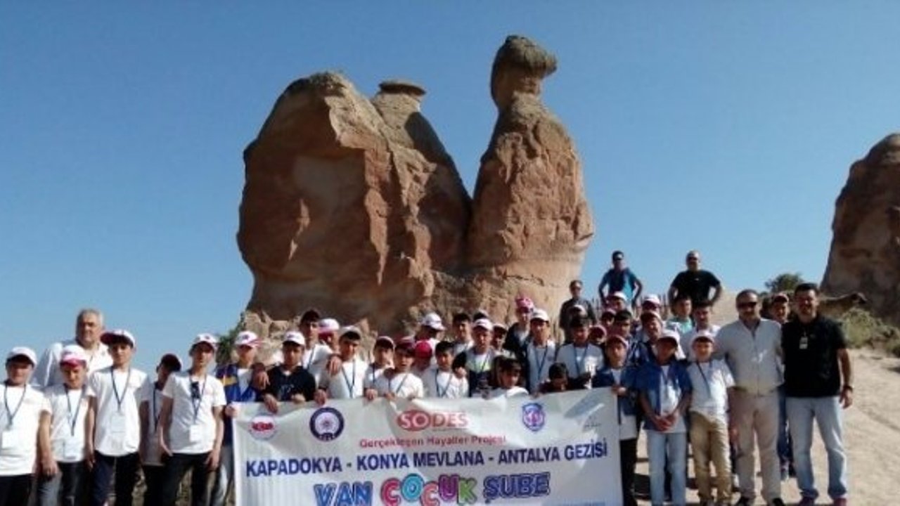 Vanlı Öğrencilerin 4 Günlük Gezisi Kapadokya İle Başladı