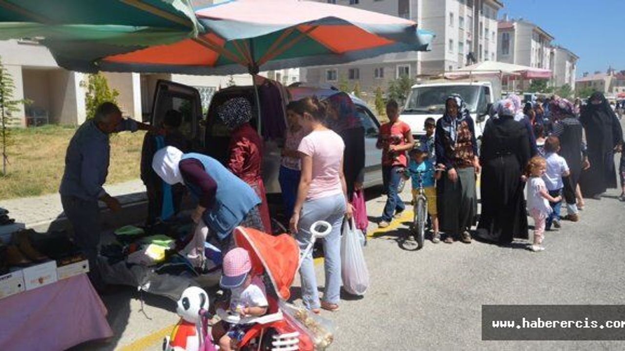 Erciş'te semt pazarı uygulamasına geçildi