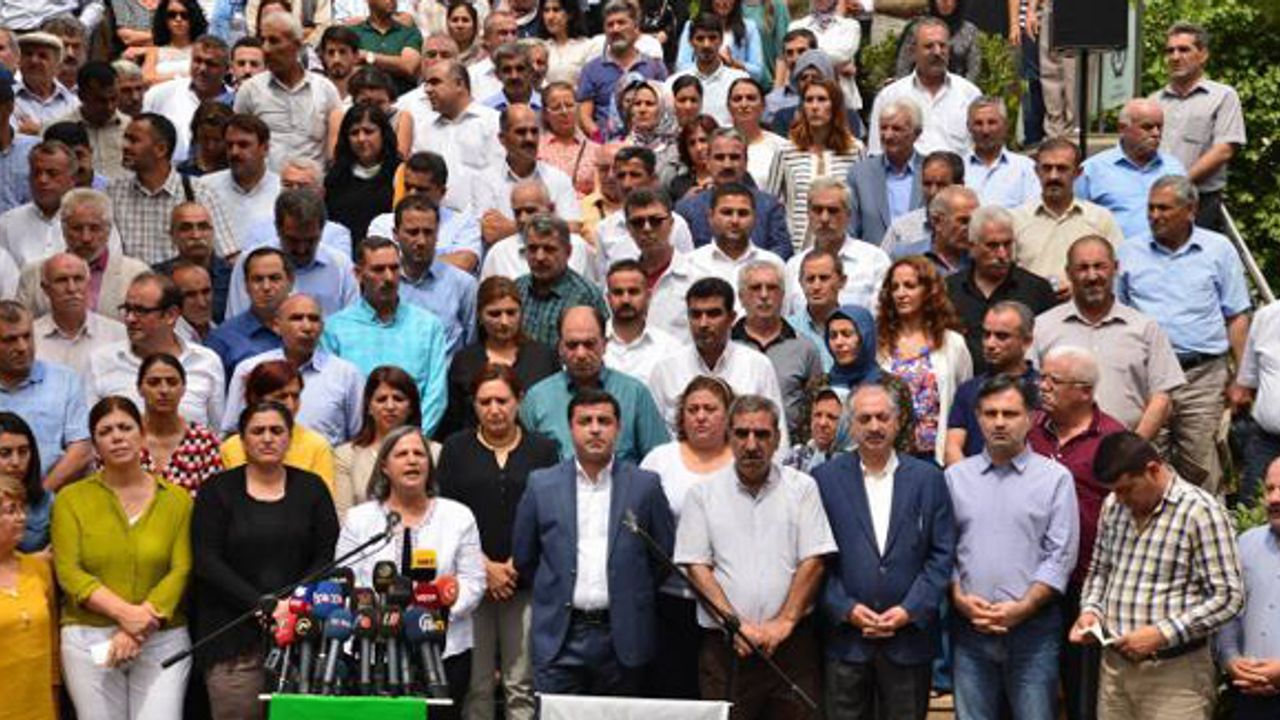 DBP'li belediye eş başkan ve vekillerinden çağrı