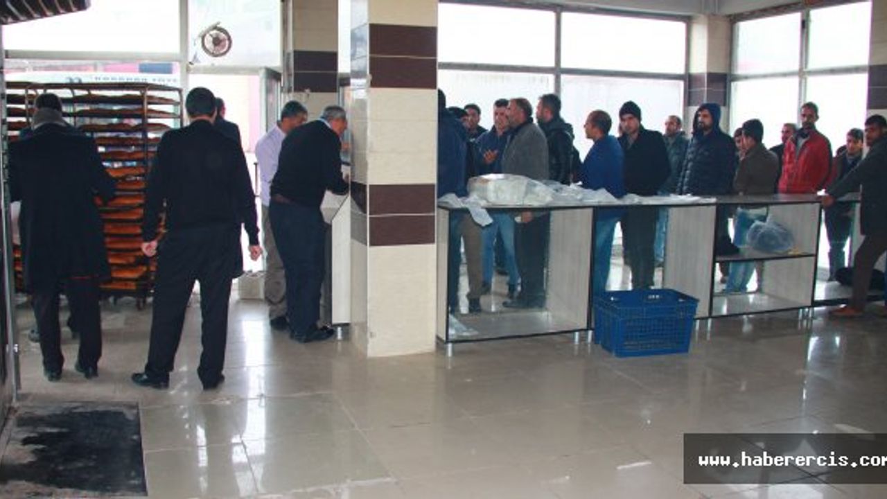 Fırıncıların Grevi son buldu, belediye ekmeği 50 kuruştan satacak