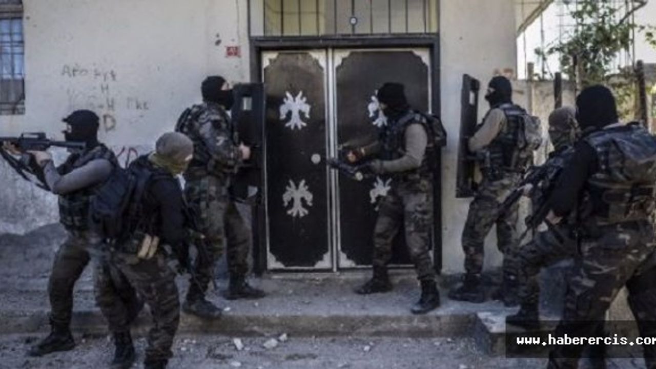 Van'da operasyon: 2 kişi hayatını kaybetti