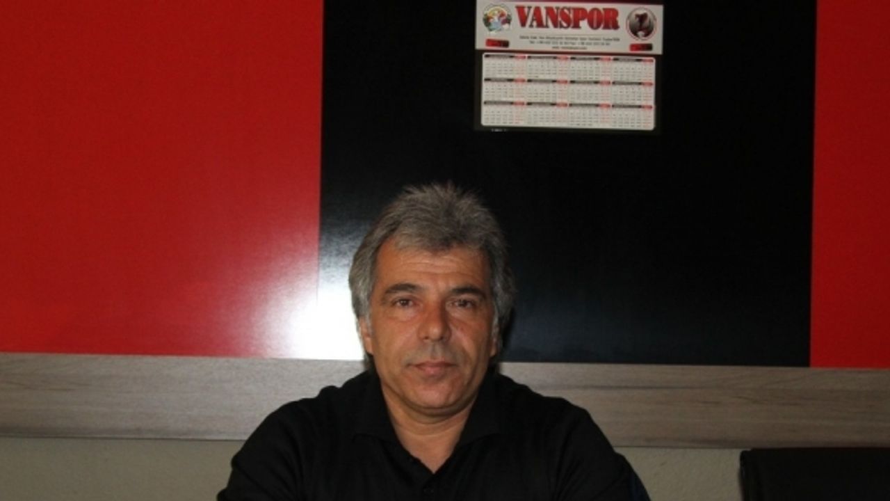 Van Büyükşehir Belediyespor Sportif Direktörü Turgay Karatekin:
