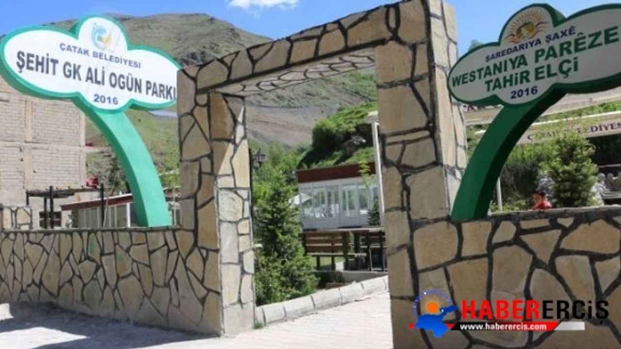 Çatak'taki ParkaTahir Elçi’nin ismi indirildi korucunun ismi asıldı