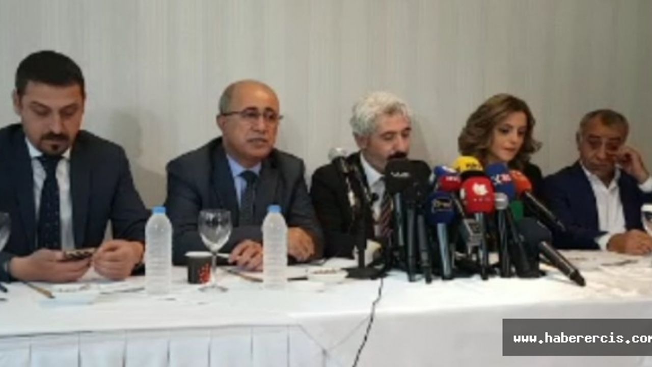 'Demirtaş'a dava açan savılar 'FETÖ'den ihraç edildi'