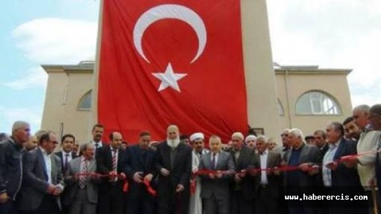 Erciş’te Hazreti Ömer Camisi hizmete açıldı