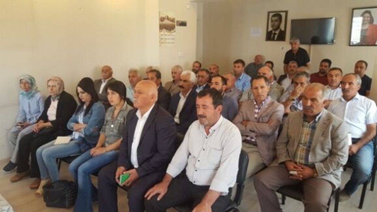 VAN'DA HDP'DE MİTİNG DEĞERLENDİRME TOPLANTISI YAPILDI