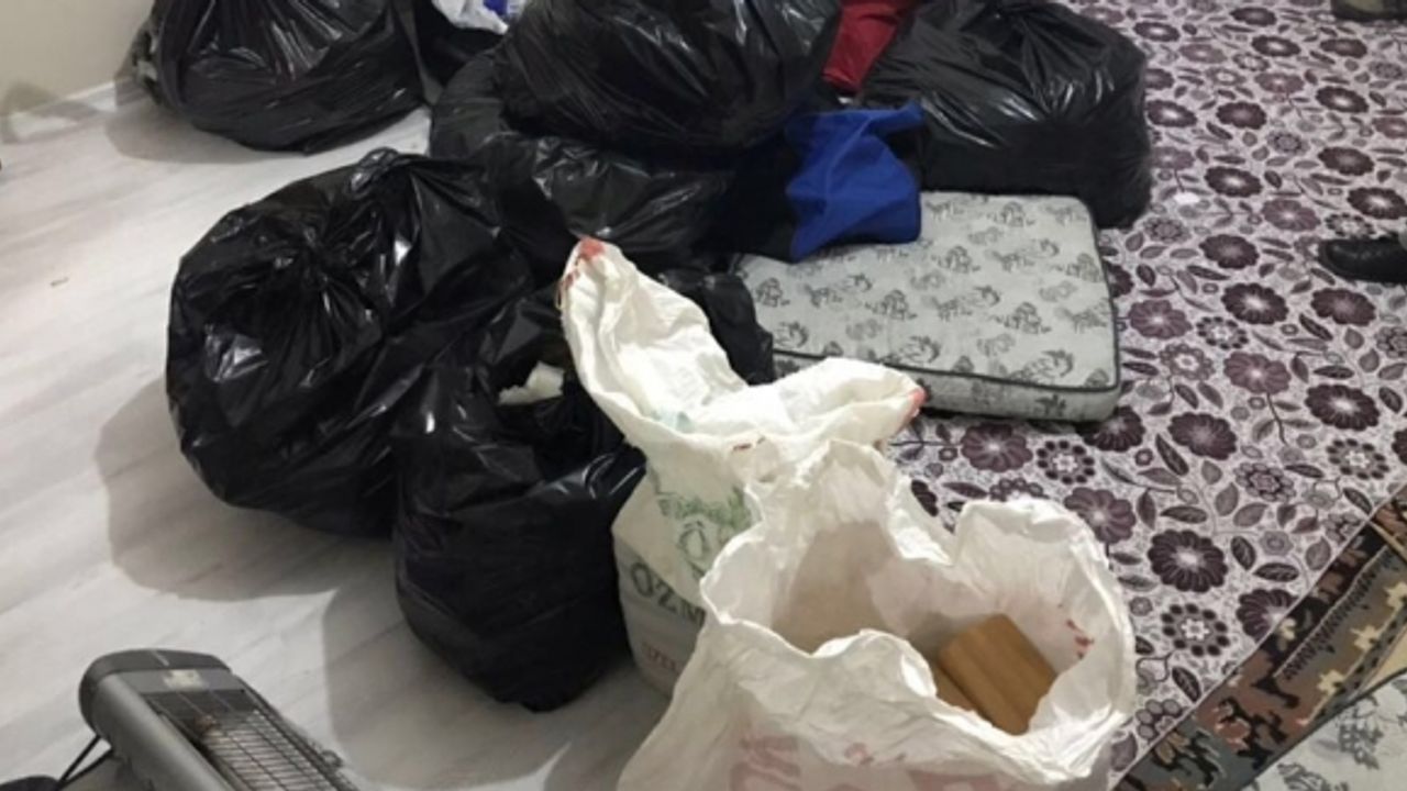 Van İpekyolu'nda bir eve operasyon düzenlendi