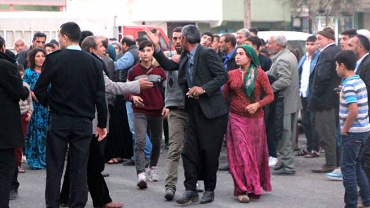 'Çok misafir geliyor' kavgası: 10 yaralı