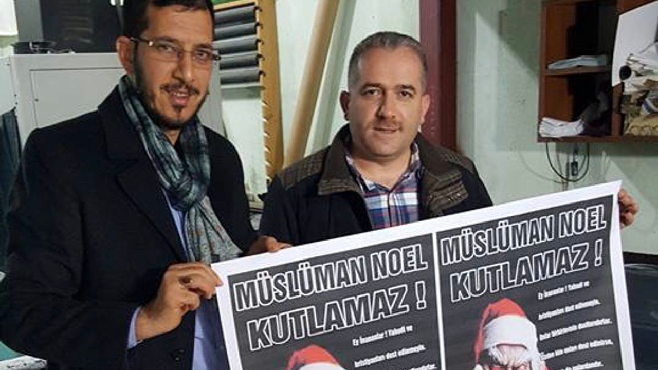 Erciş’te OHAL’e rağmen Piyango bileti ve Noel karşıtı afişler asıldı