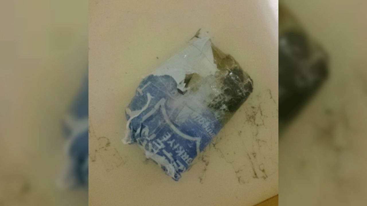 Van'da Hava Alanında Uçağa Uyuşturucu Maddeyle Binmek İsteyen çocuk Yakalandı