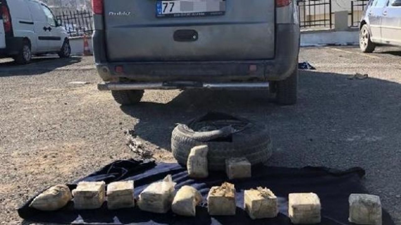 Van'da  lastik içinde eroin ele geçirildi,