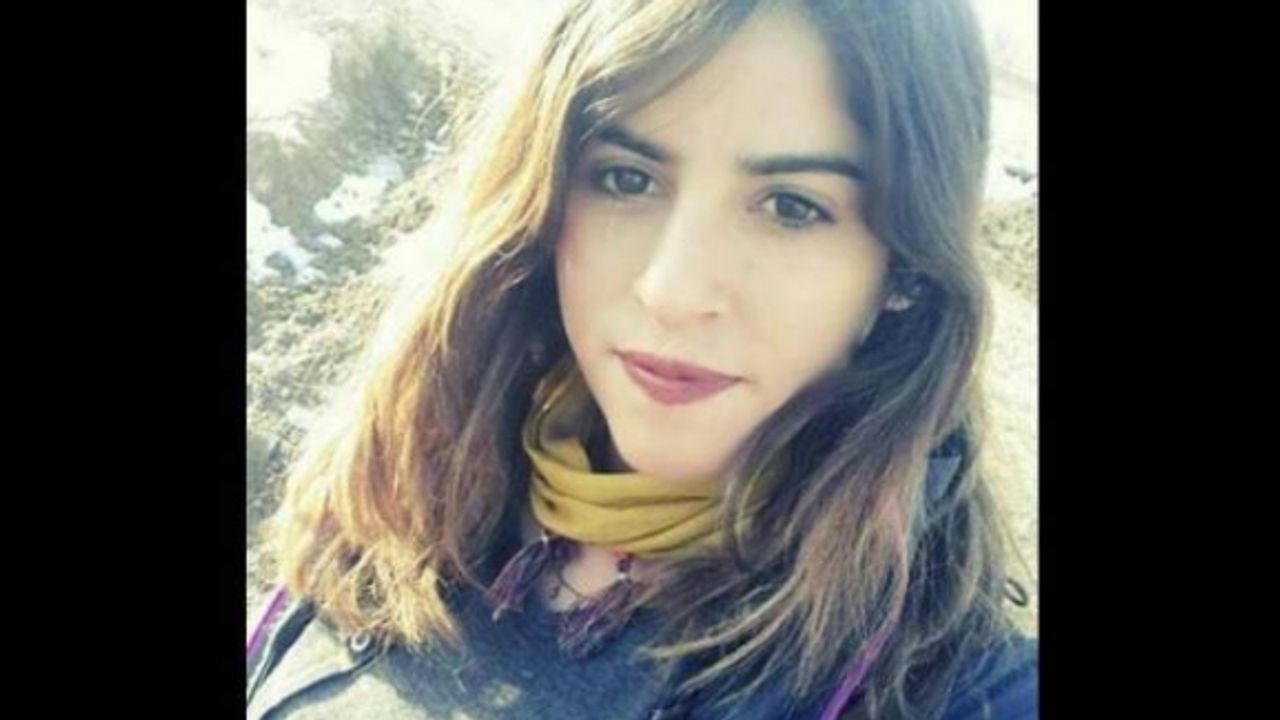 Van'da Gazete dağıtımcısı Mizgin Fendik gözaltına alındı