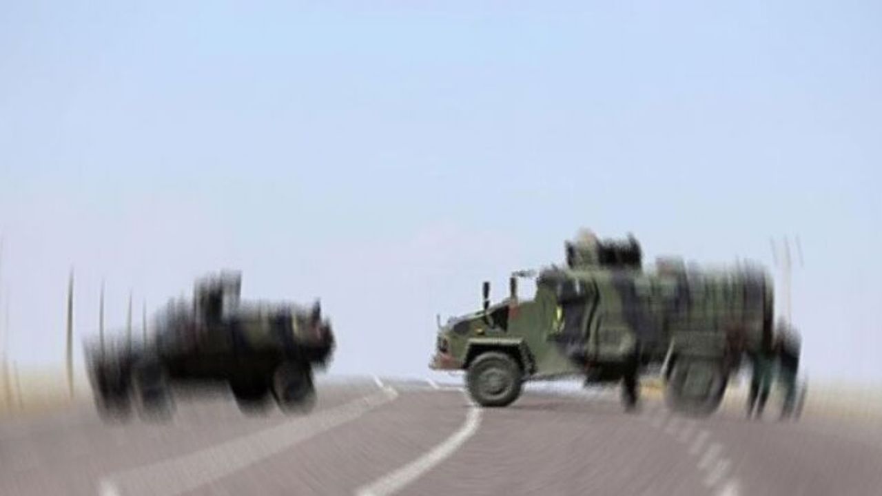 Çaldıran'da Askeri Araç Devrildi: 3 Asker Yaralandı