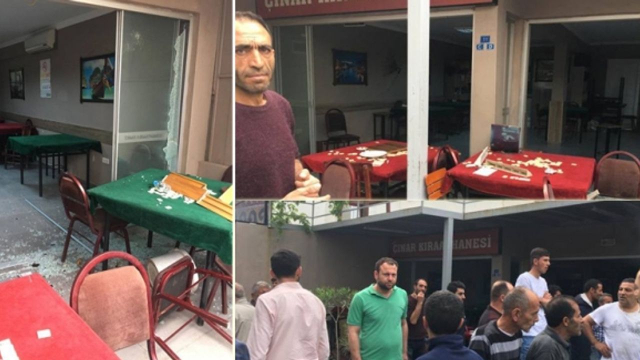 Taraftar grubu Vanlı yurttaşların oturduğu kahveye saldırdı.