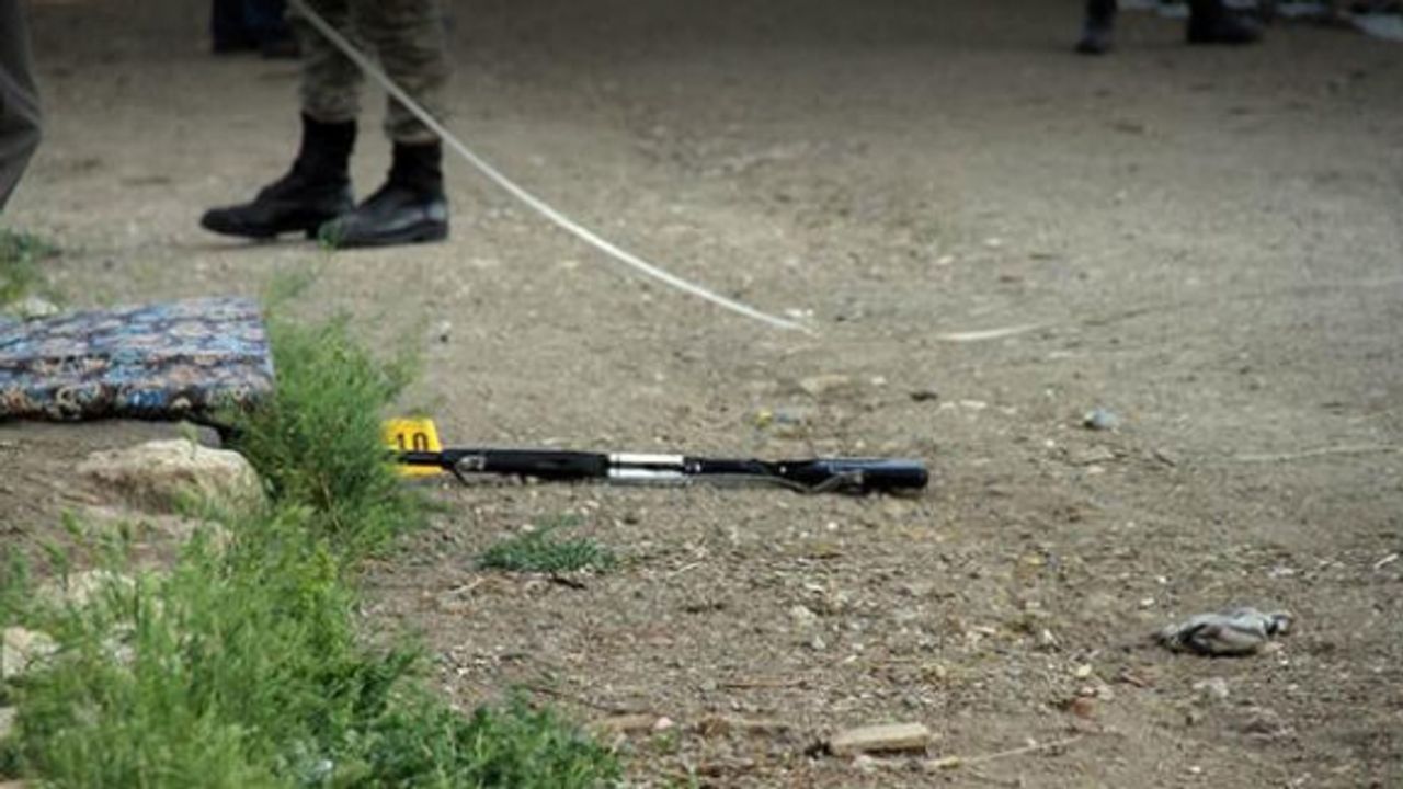 Van’da silahlı kavga köy korucusu ağbeyini vurdu 1 ölü