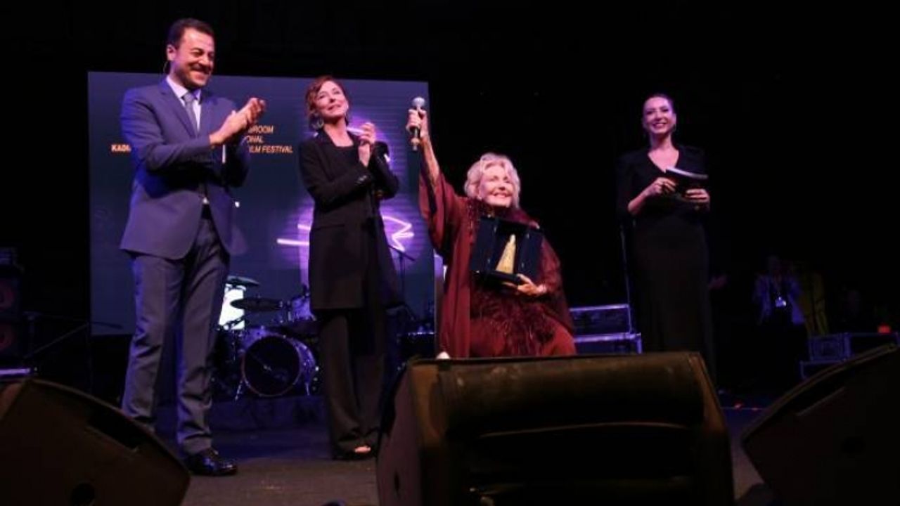 21. Uçan Süpürge Uluslararası Kadın Filmleri Festivali ödülleri sahiplerine verildi