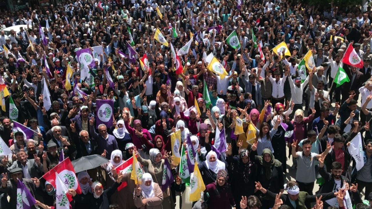 Erciş'te HDP'li Adaylara Görkemli Karşılama