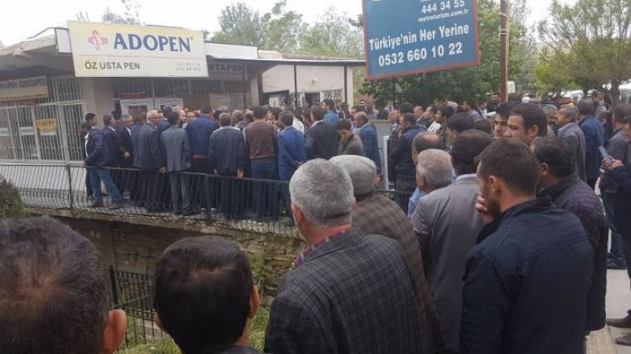 Van'da kavga eden AKP'liler karakolluk oldu