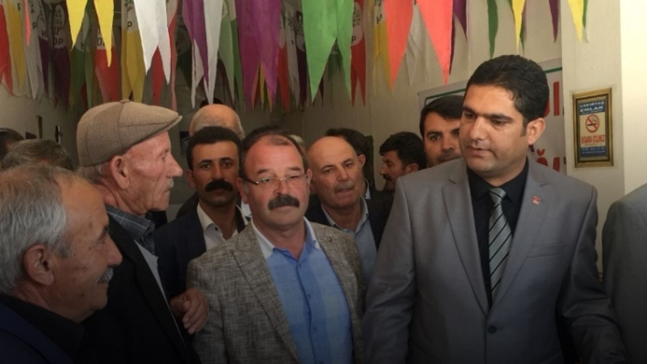 CHP Van İl Başkanı Erciş'te HDP’nin Seçim Bürosunu Ziyaret Etti