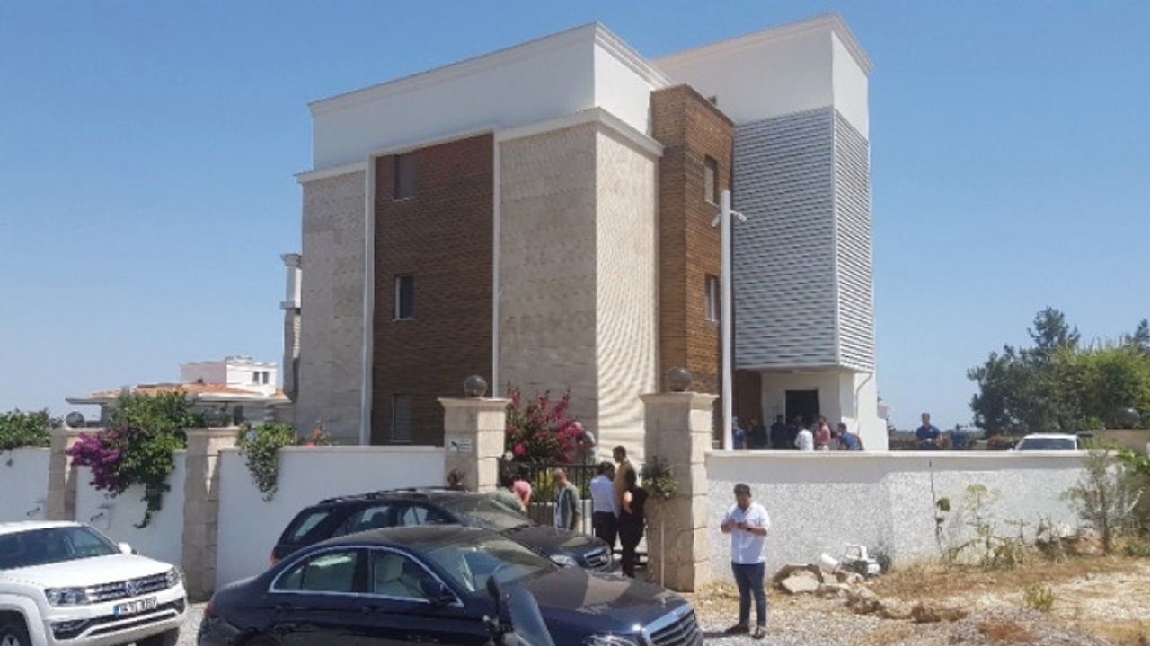 Antalya'da Hırsızlık yaptığı iddia edilen Ercişli genci ayaklarından vurdular
