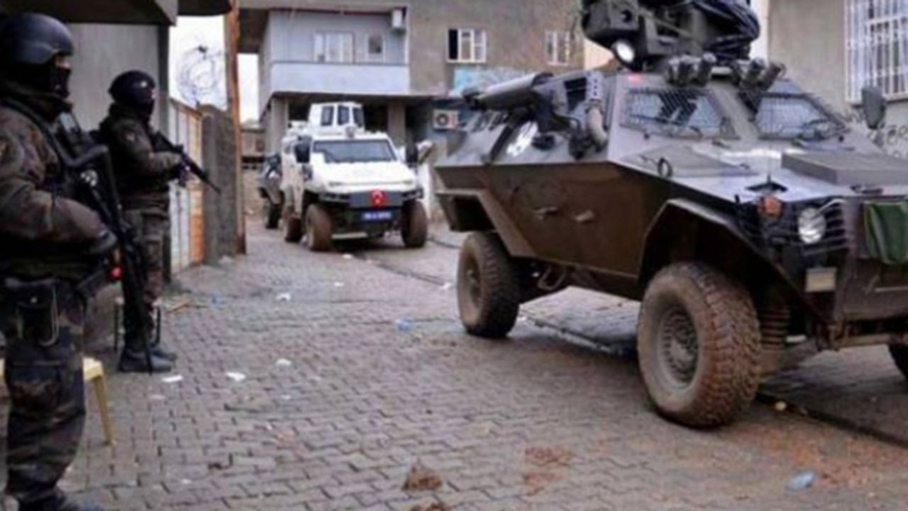 Van'da Ev Baskınları 21 kişi gözaltına alındı