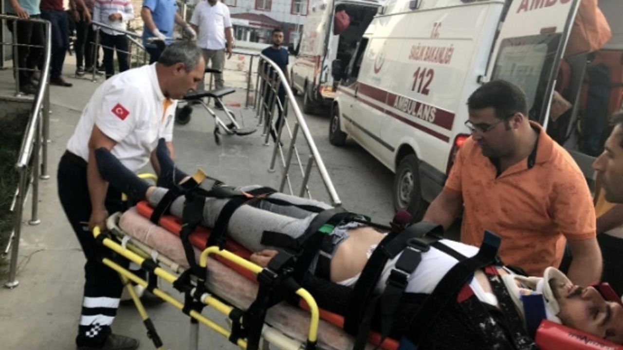 Van'da Trafik Kazası: 4 Yaralı