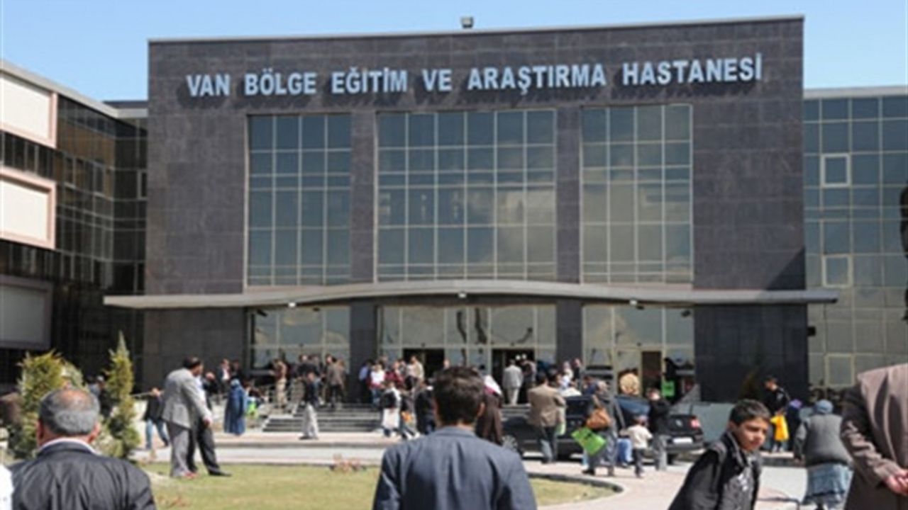 Van'da intihar ettiği iddia edilen kadın hayatını kaybetti
