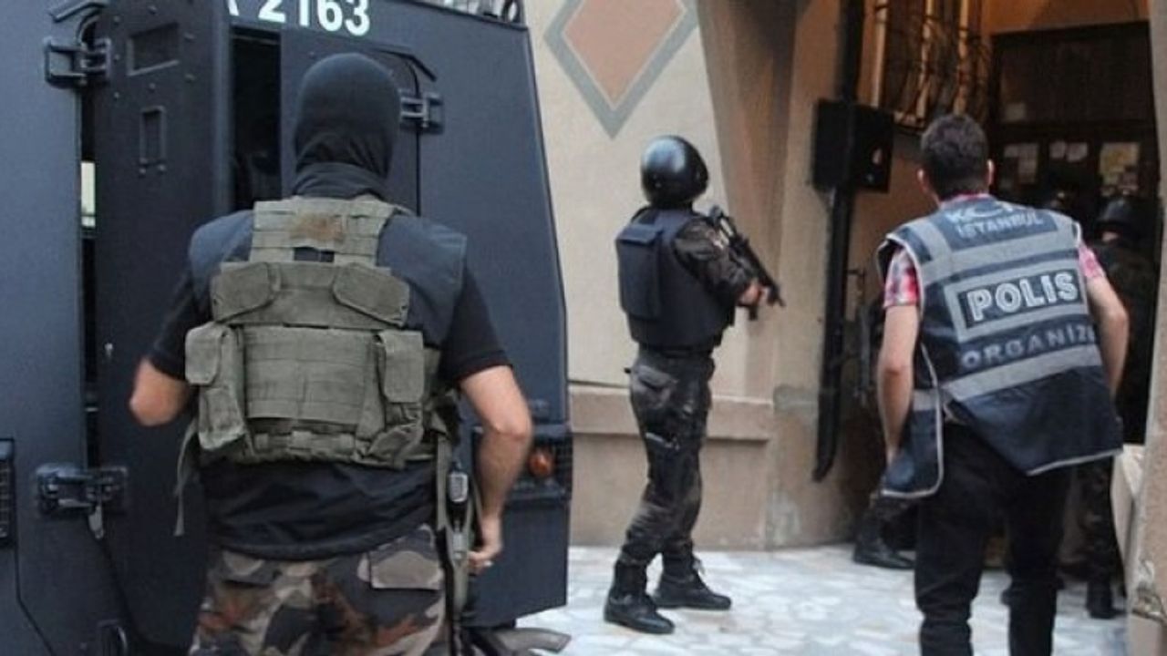 Van'da kaçakçılıktan 9 kişi gözaltına alındı