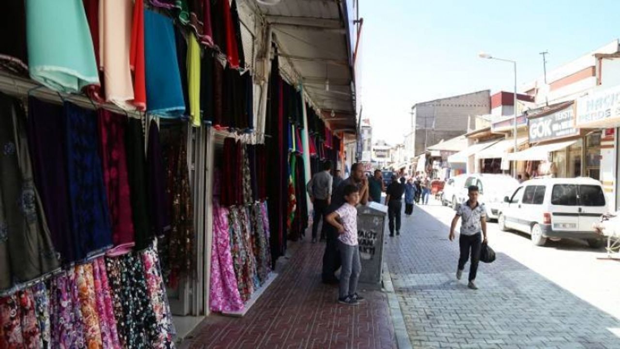 Van esnafı: 'Dükkanlarımızı kapatacak duruma geldik'