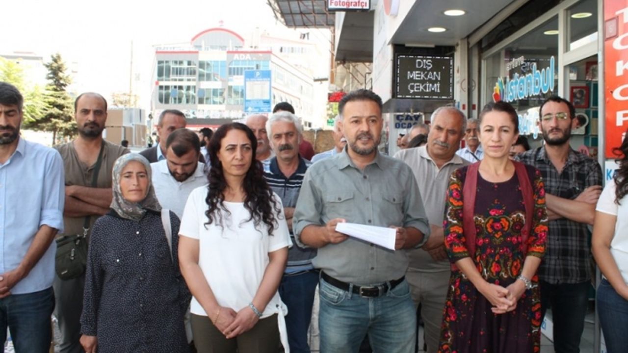 Van’da Demirtaş ve Öndere verilen ceza protesto edildi