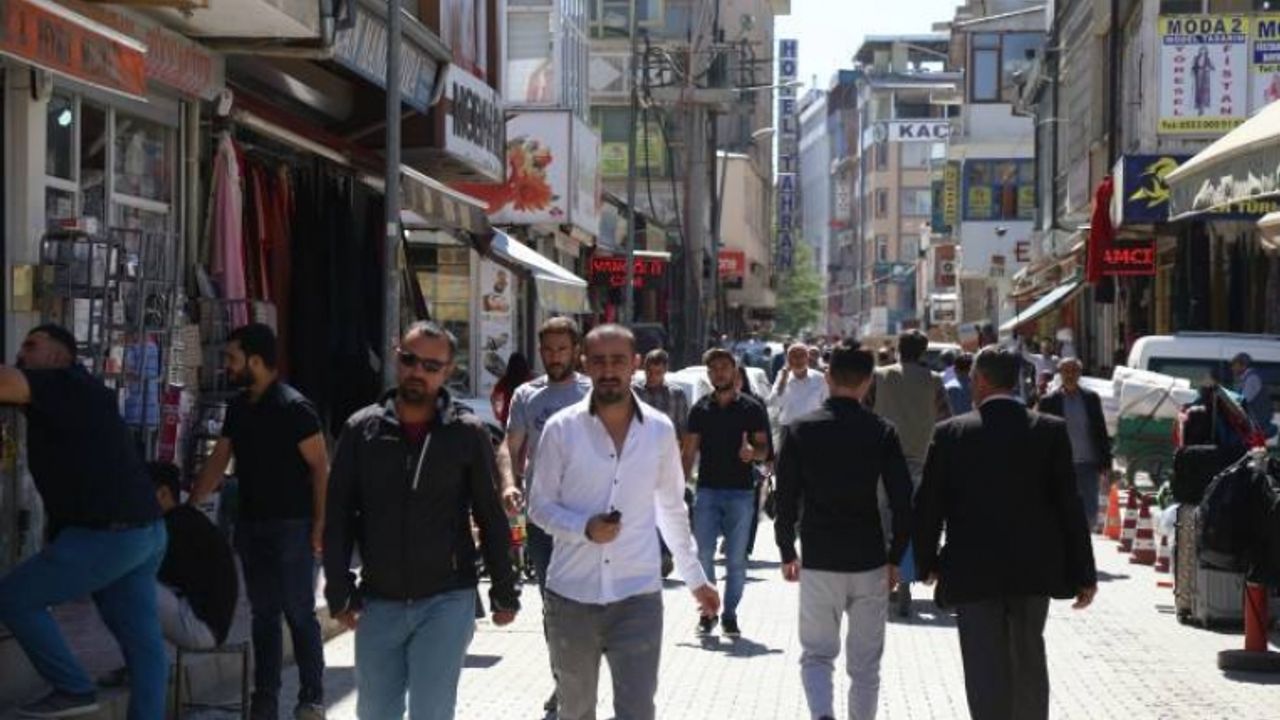 Vanlılar: Bekir Kaya'nın dik duruşunun yanındayız