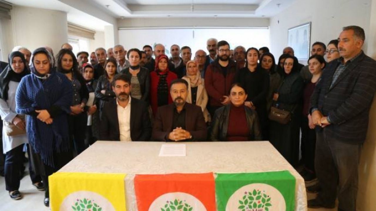 HDP Van İl Örgütü: Depremin üzerinden 7 yıl geçti yaralar sarılmadı