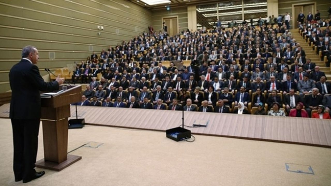 'Saraya gitmeyen muhtarlar mı hükümetin hedefinde?'