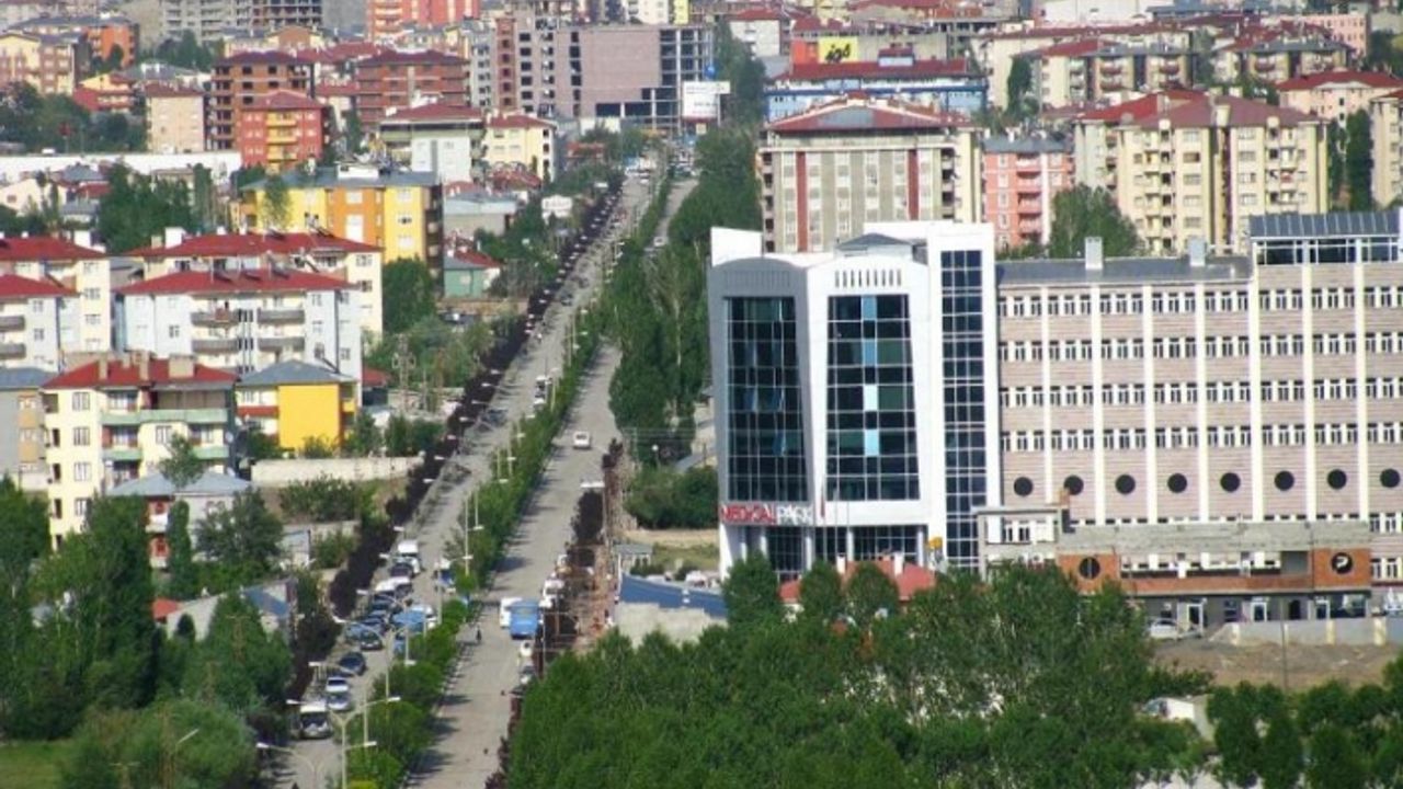 Van'da 27 Muhtar görevinden alındı