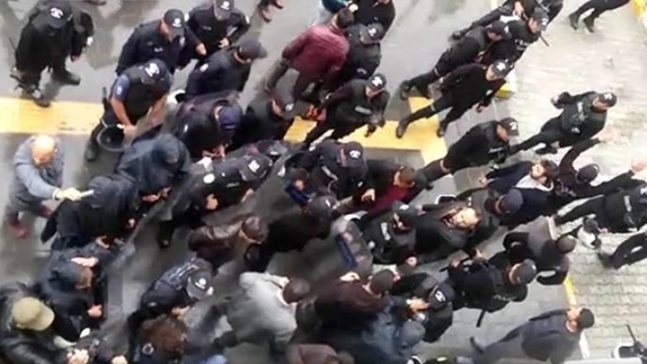 Van'da Gar Katliamı anmasına sert müdahale: 16 gözaltı