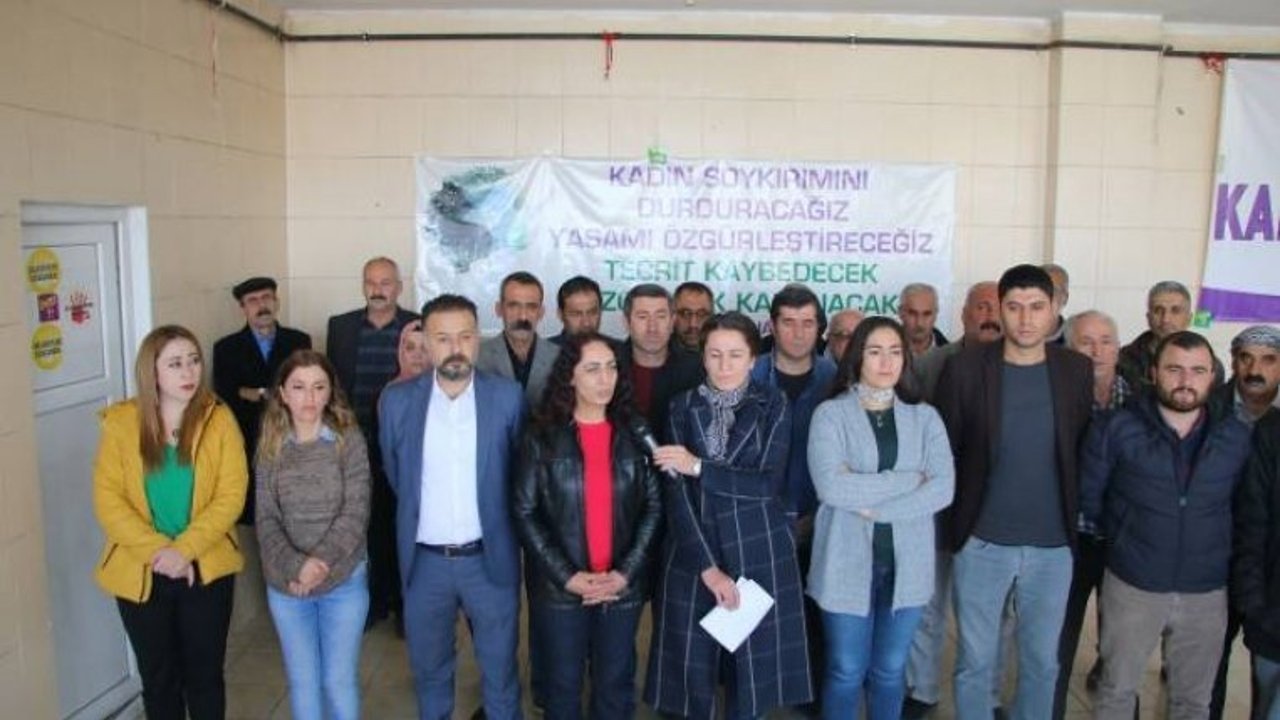 Kapatılan kütüphaneye 'ikna merkezi' diyen kayyıma yanıt