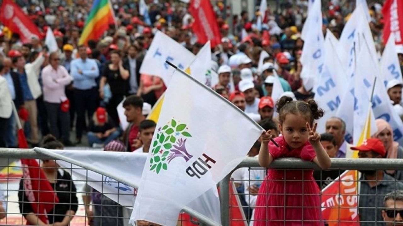 Van'da HDP Seçim Komisyonu Adaylıklar için çalışmalarını sürdürüyor