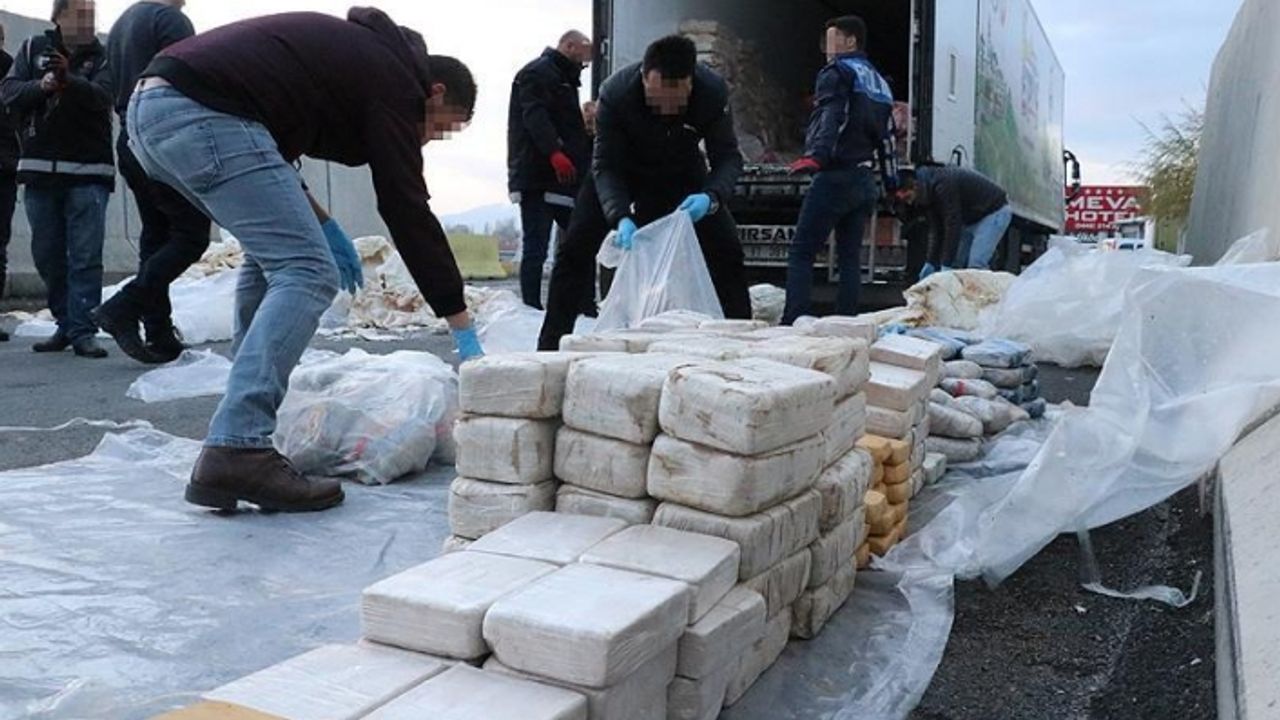 Erzincan'daki 1 Tonluk Eroinle İlgili Van'da İş Adamına Gözaltı