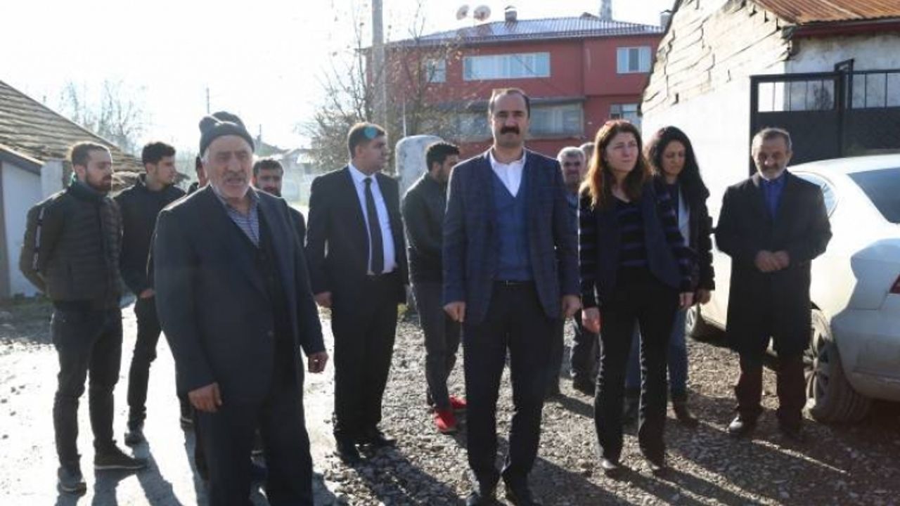 HDP'li vekiller Sakarya'daki aileyi ziyaret etti: Aile tehdit ediliyor