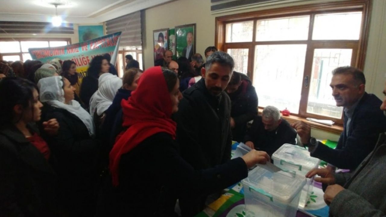 HDP Van'da adaylarını halk oylaması ile belirliyor
