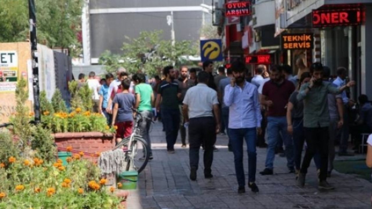 Ekonomik krizin Kürt illerine yansıması araştırıldı: İşsizlik, yoksulluk ve güvencesizlik
