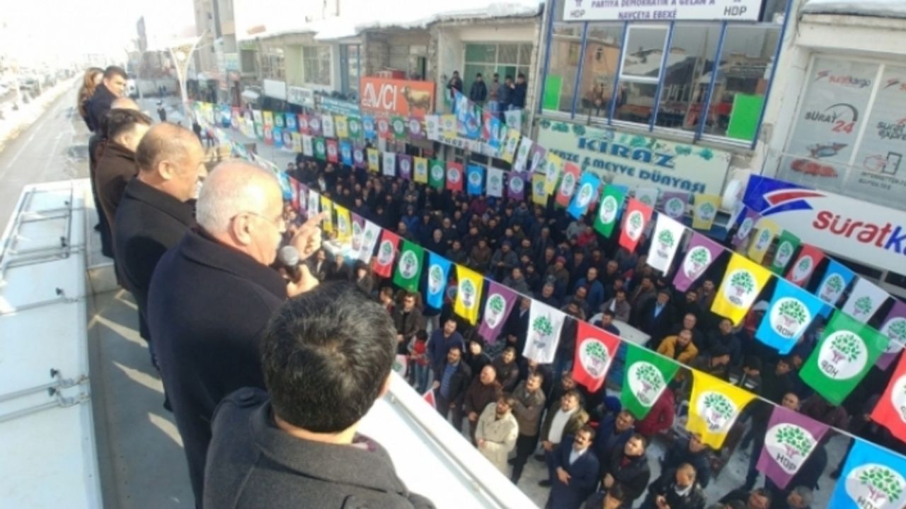 HDP, Çaldıran ve Muradiye’de Eş Başkan Adaylarını tanıttı