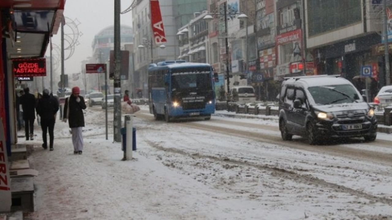 Van, Bitlis, Muş ve Hakkari için yoğun kar yağışı uyarısı