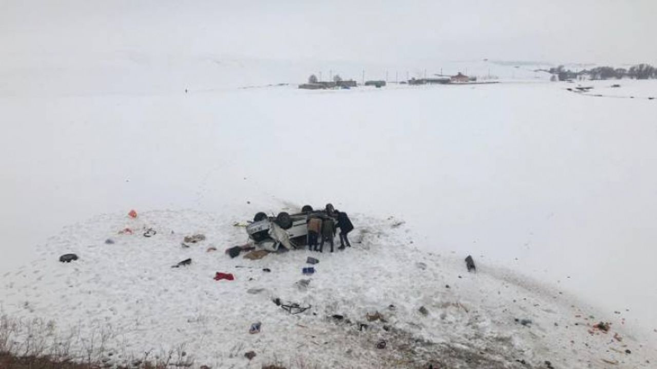 Ağrı'da kaza: 2 kişi yaşamını yitirdi