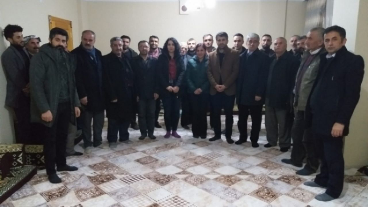 İpekyolu Eşbaşkan adayları Kurt ve Yacan, Arnas Derneğini ziyaret etti