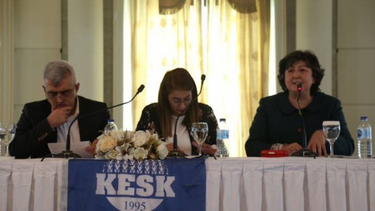 “Van’da ihraçlar ve hukuki süreç “  Paneli, HDP'li Gergerlioğlu: KHK'lar nesilden nesile davam edebilir