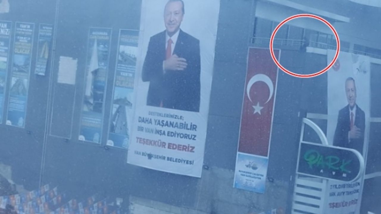 Vanlı işsiz genç AKP seçim bürosunun bulunduğu yerde intihar etmek istedi