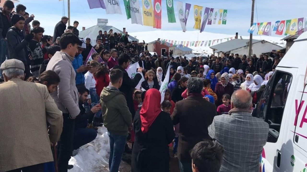 Erciş’te Eşbaşkan adayları köylere çıkartma Yaptı