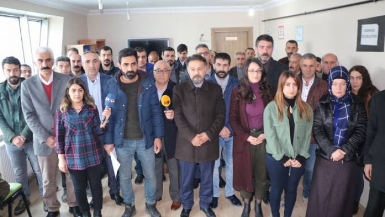Van'da 24 kurumdan açlık grevleri için Hükümete adım atma çağrısı