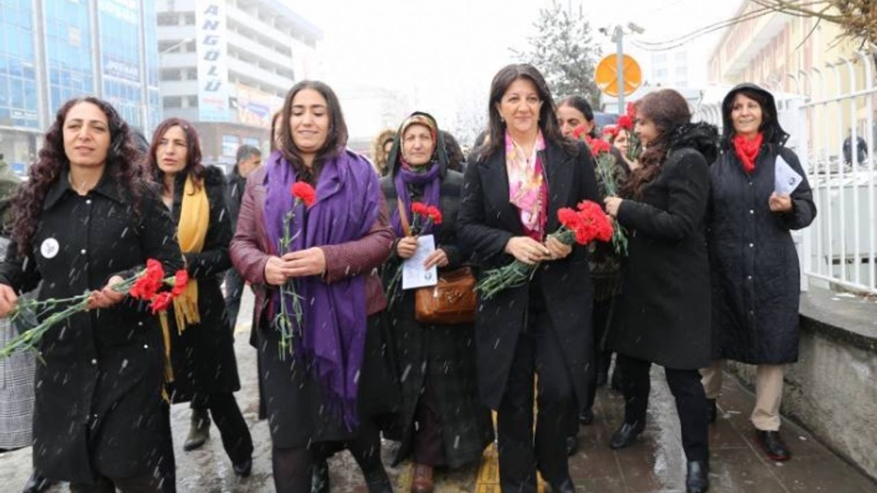 Van’da kadınlardan 8 Mart mitingine davet